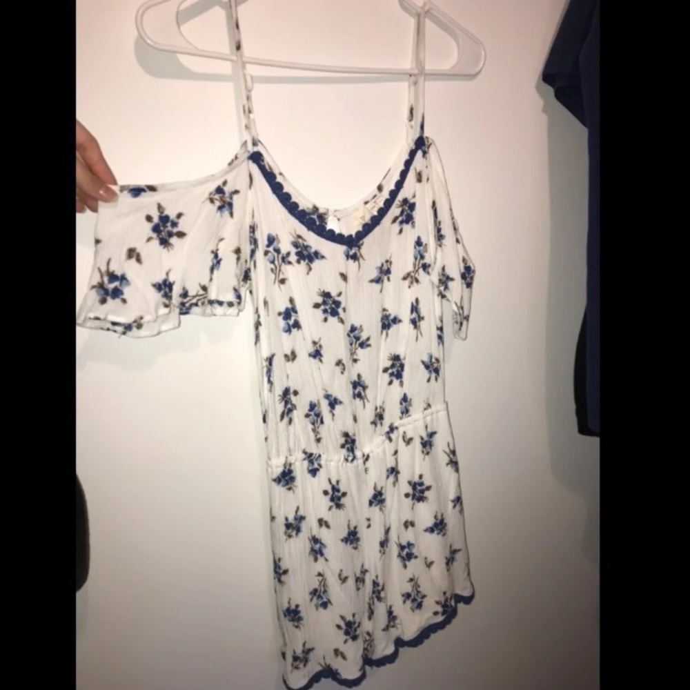 Off the shoulder Romper w/POCKETS